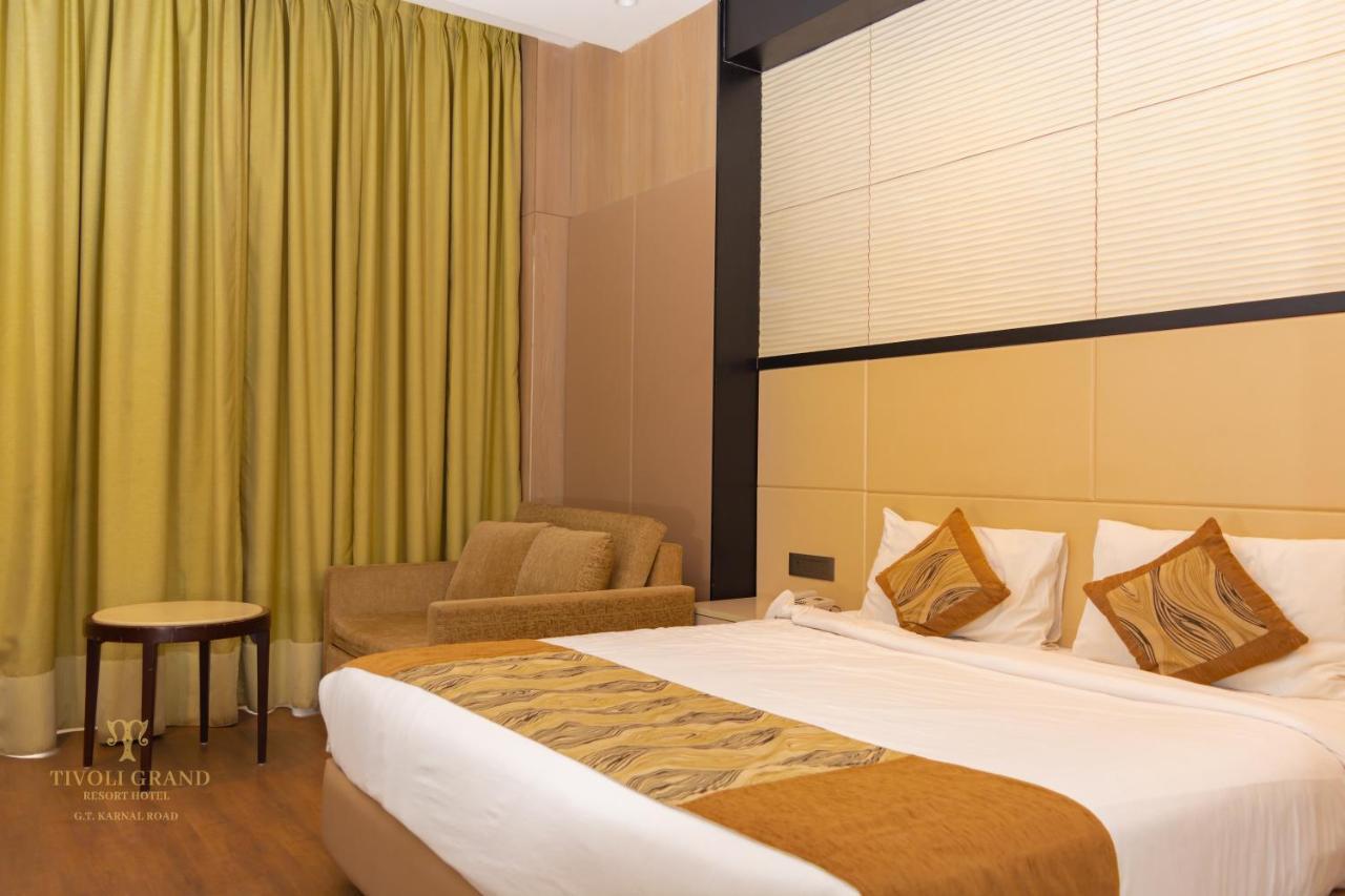 ทิโวลี แกรนด์ Hotel เดลี ภายนอก รูปภาพ